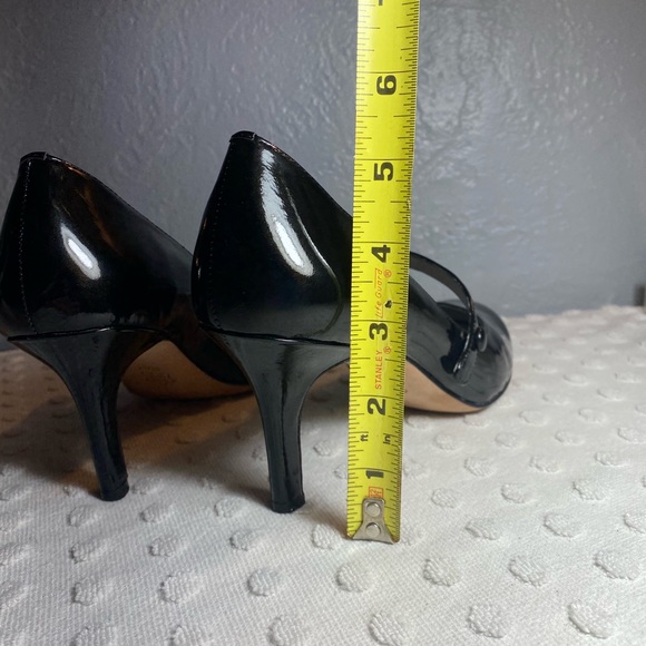 Women’s Black BP Patent Leather Mary Jane Heels With Button Detail - Picture 16 of 16